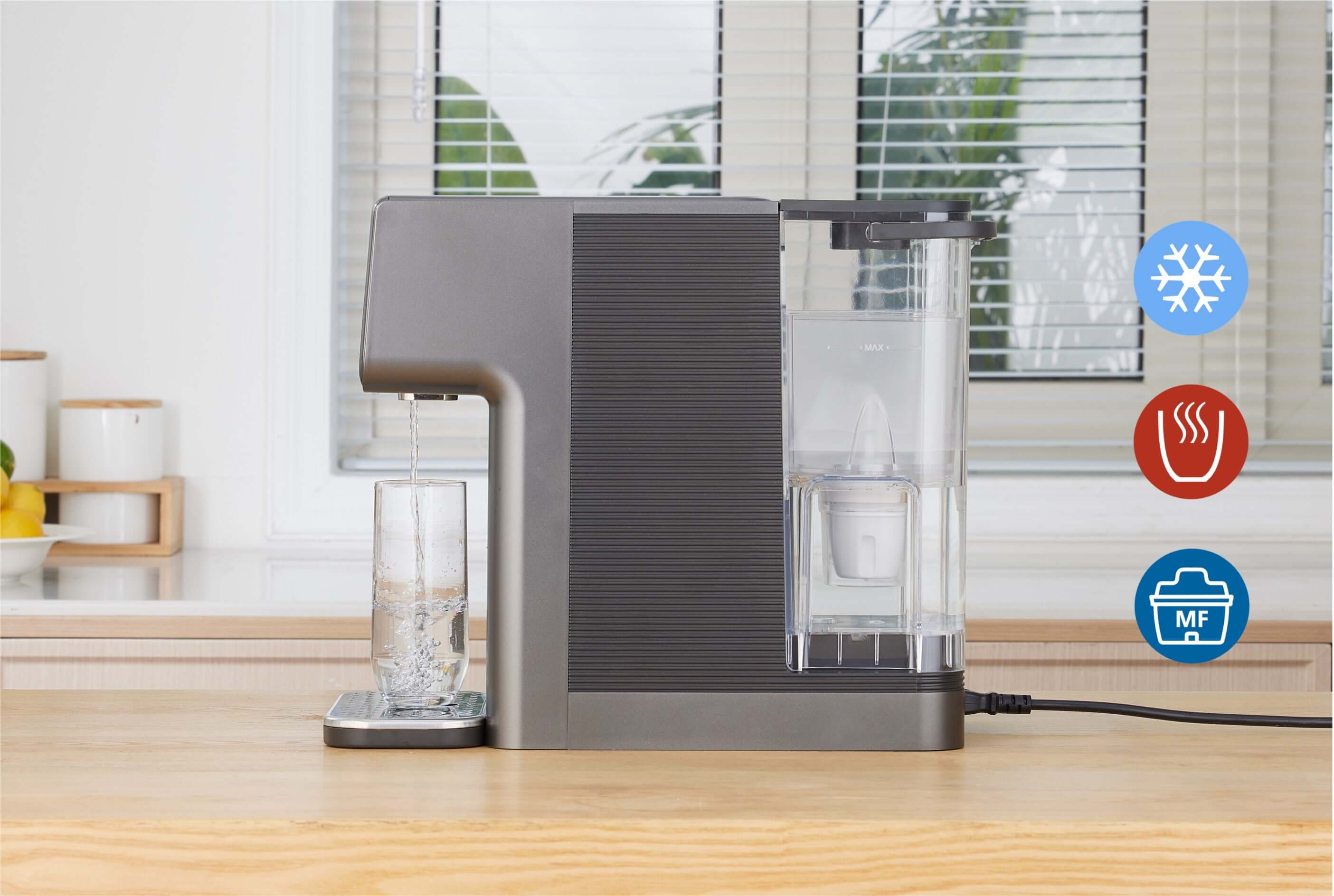 Placed on the kitchen counter, the Philips Compact Water Station, Hot & Cold ADD5981GR/79 with Micro X-Clean filtration by Philips provides quick access to both hot and cold water in your glass.