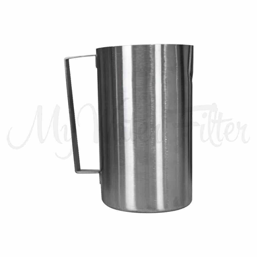 A stainless steel jug as part of the Filteroo® Superoo 16L gravity water filter