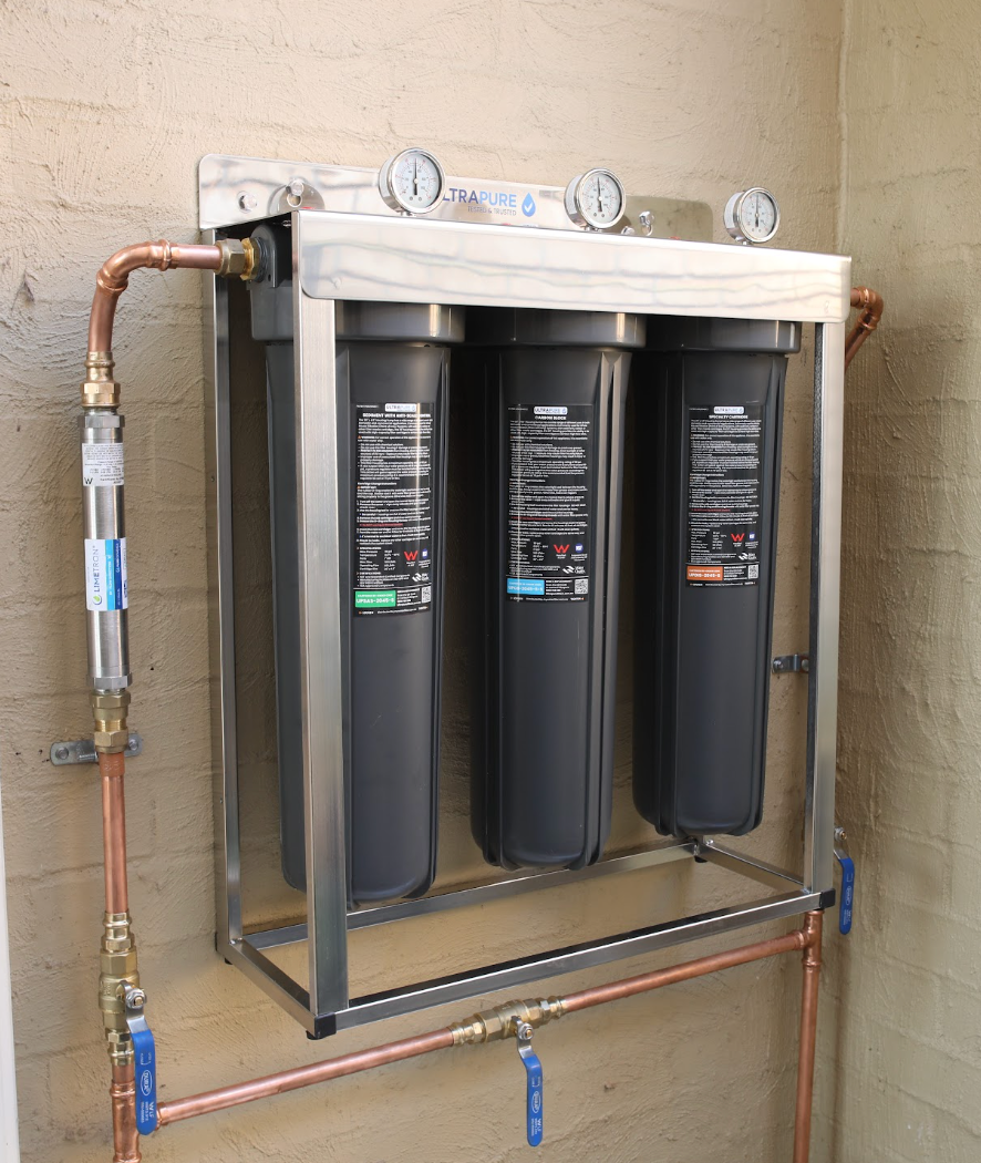 ULTRAPURE hard water system with the cover removed