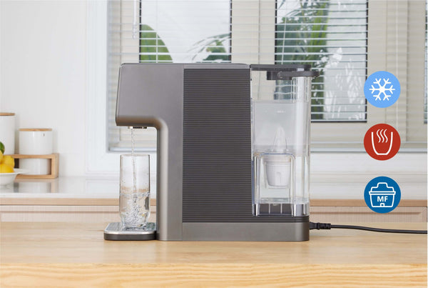 Placed on the kitchen counter, the Philips Compact Water Station, Hot & Cold ADD5981GR/79 with Micro X-Clean filtration by Philips provides quick access to both hot and cold water in your glass.