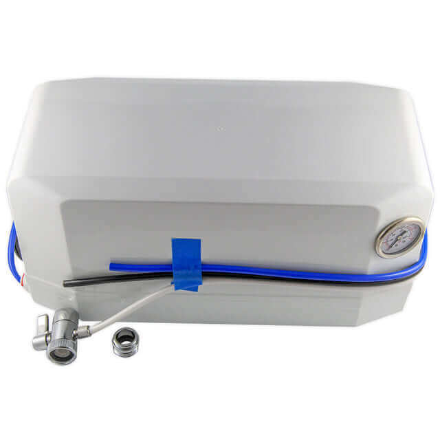 RO 4000 Benchtop Reverse Osmosis Water Filter System with pressure gauge and blue hose for fluoride removal.